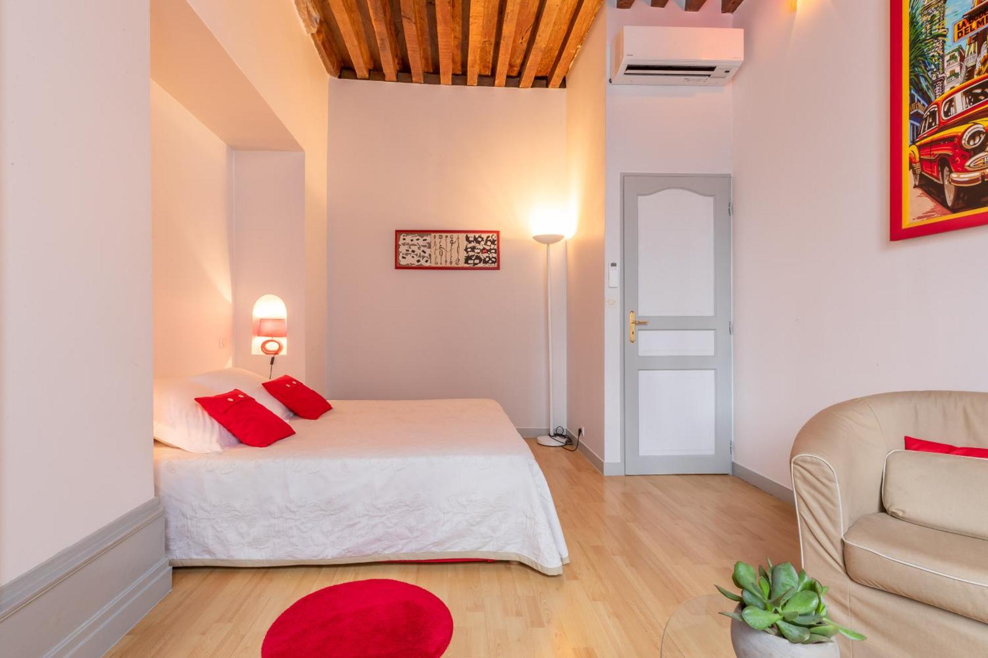 Residence Beaune Sweet Home, 4 Appartements D'Exception Avec Parking Inclus Room photo