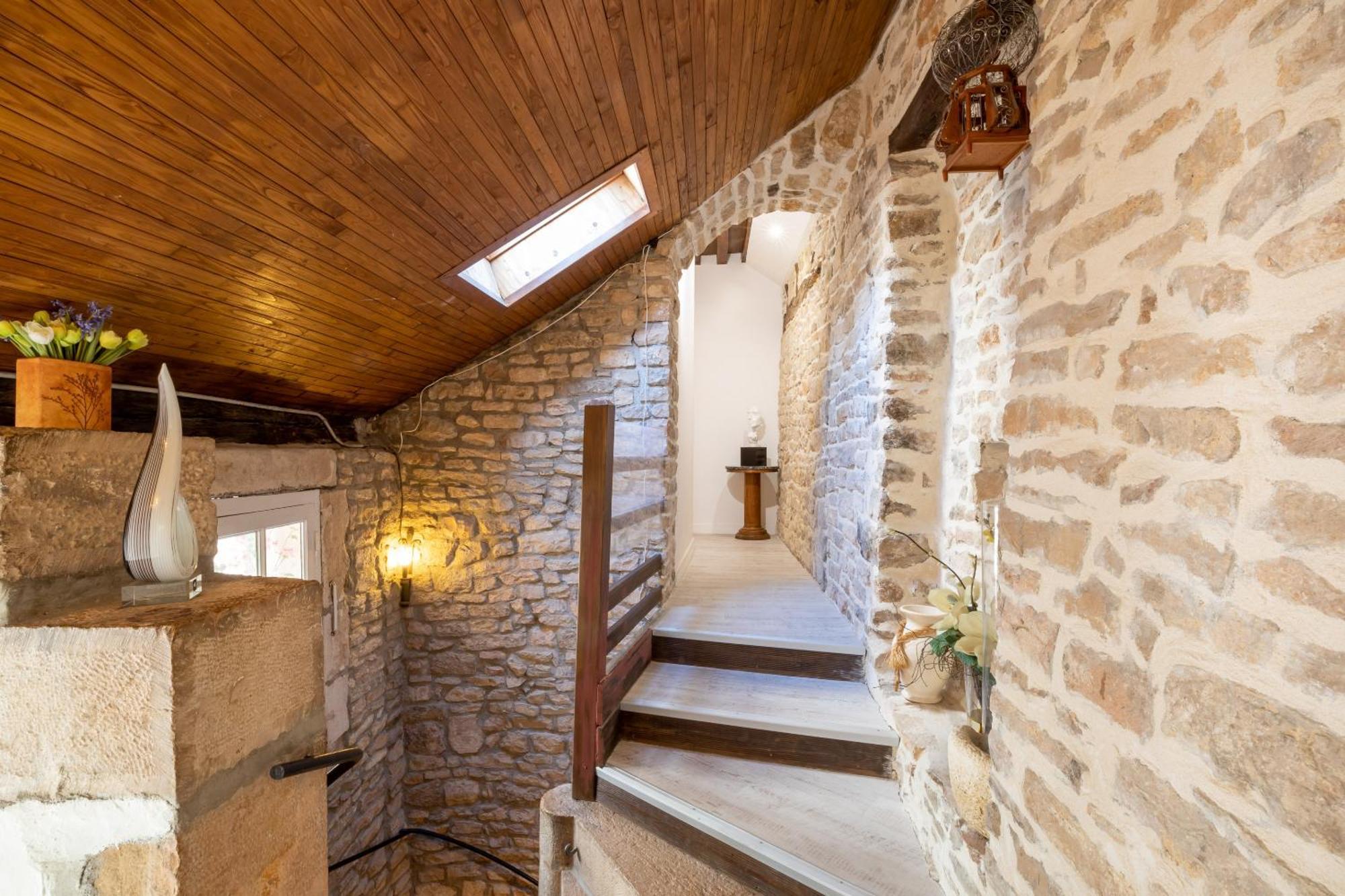 Residence Beaune Sweet Home, 4 Appartements D'Exception Avec Parking Inclus Exterior photo