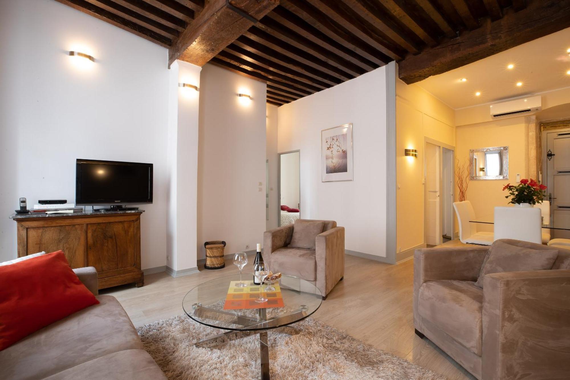 Residence Beaune Sweet Home, 4 Appartements D'Exception Avec Parking Inclus Room photo