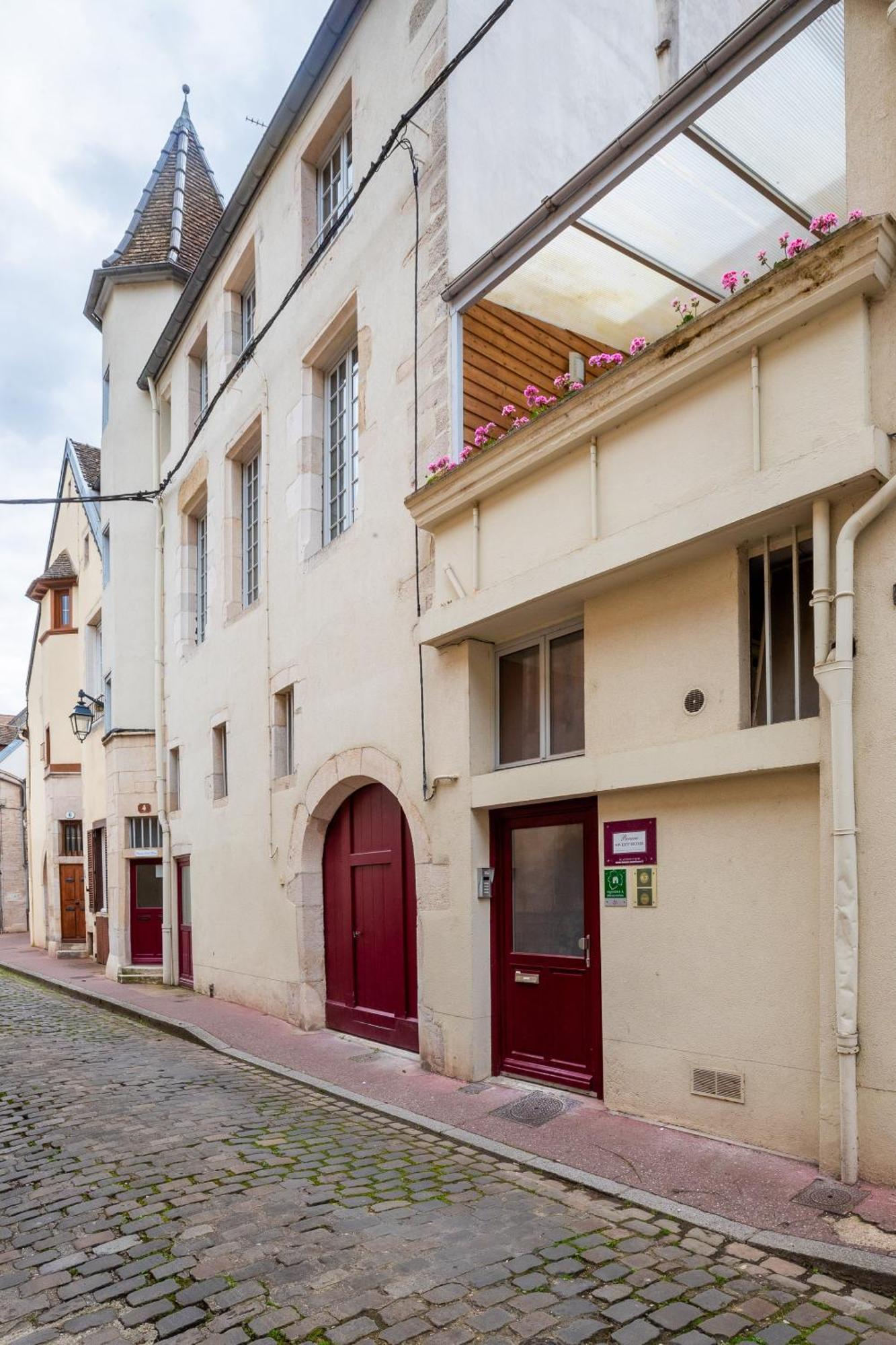 Residence Beaune Sweet Home, 4 Appartements D'Exception Avec Parking Inclus Exterior photo